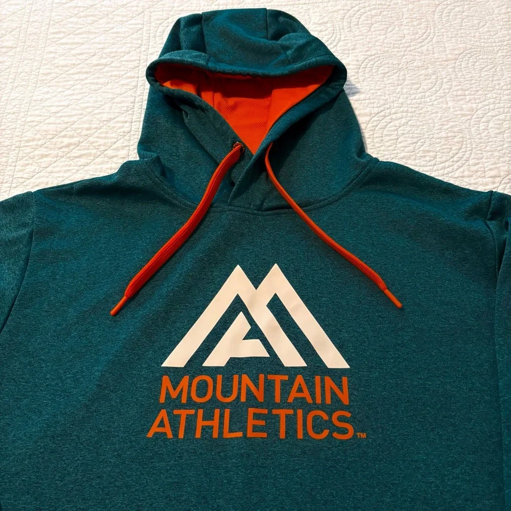 The North Face Surgent pullover hoodie. Size XL.
